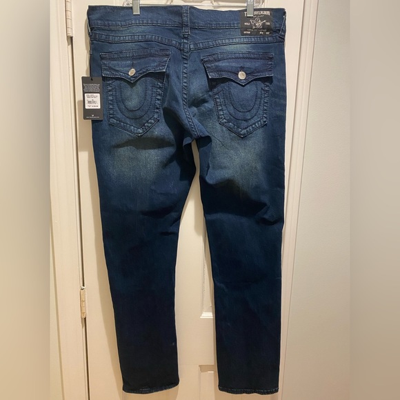 NEW True Religion Geno Flap Relaxed Slim
Jeans 36 40X33 - Picture 4 of 9
